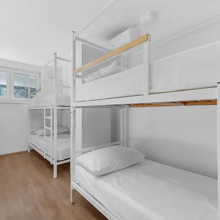 Hostal Elli *