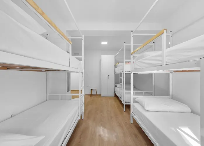 Hostel Elli
