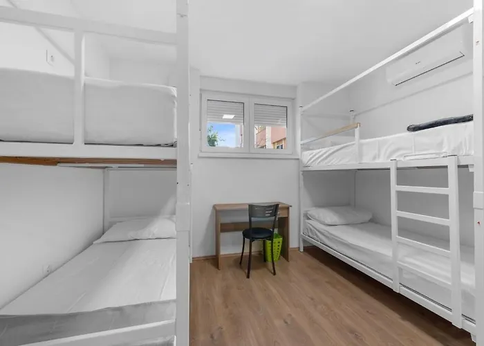 Elli Hostel