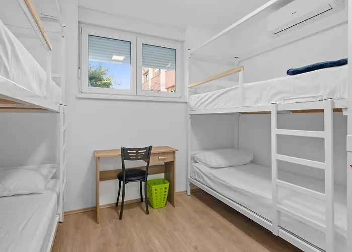 Elli Hostel Split